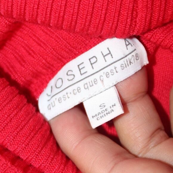 Joseph A Red Turtleneck Sweater Women small - Picture 5 of 8